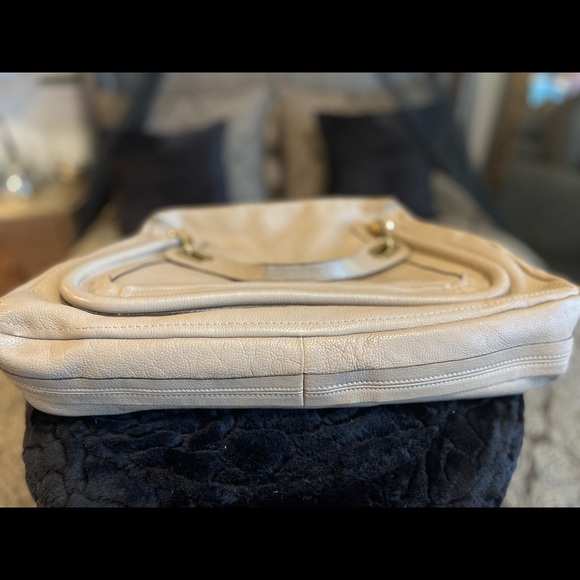 Chloe Paraty Handbag - Picture 4 of 9